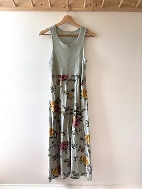 Vintage Sleeveless Floral Midi Dress in Sage Green